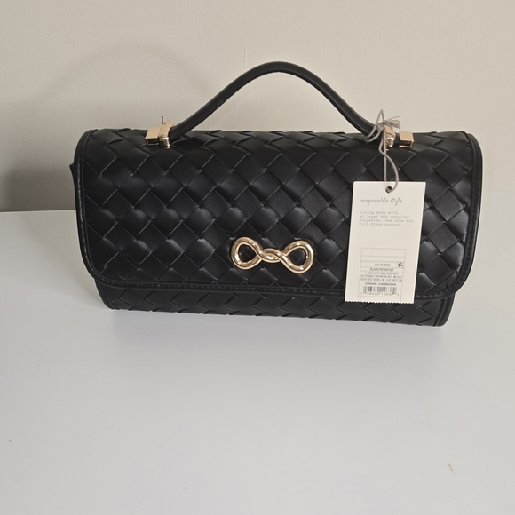 New Day Elegant Black Woven Handbag - Picture 2 of 8